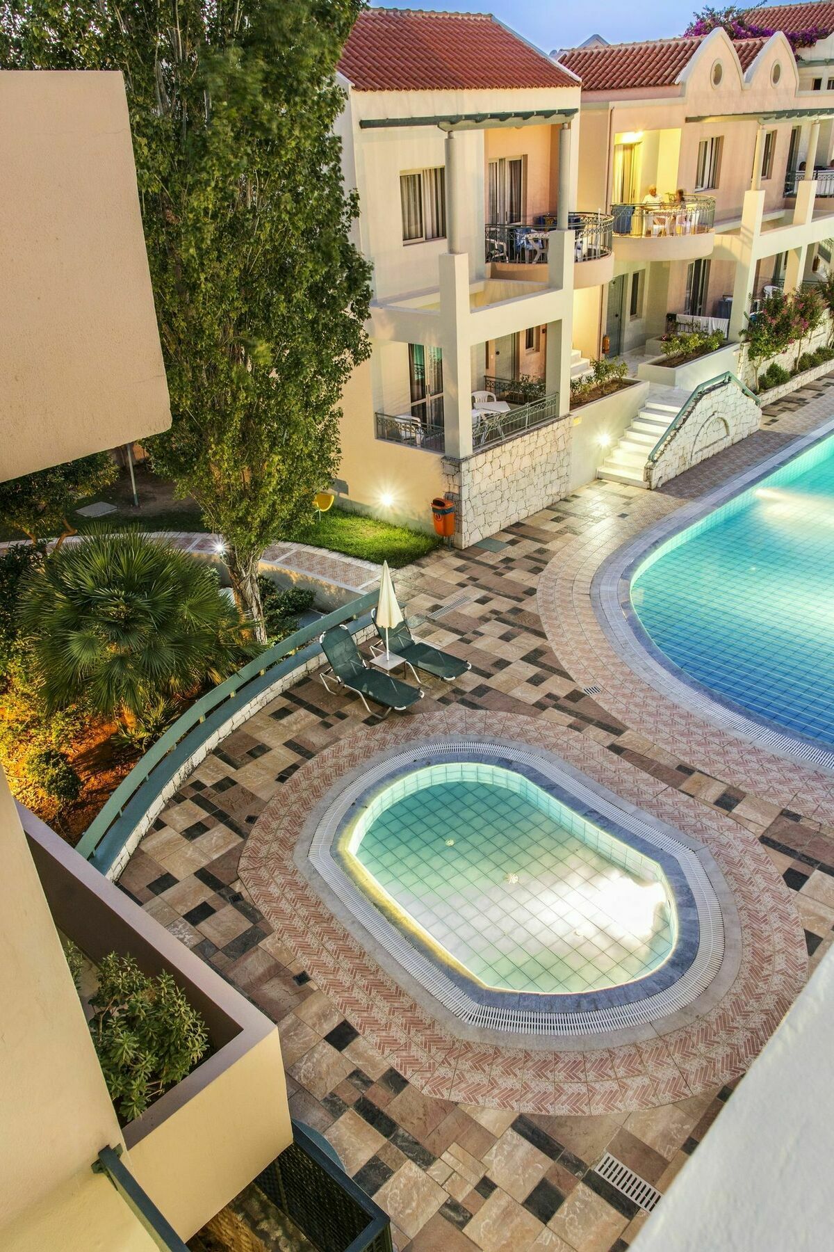Lotus Hotel Apartments 加藤-达拉特索 外观 照片